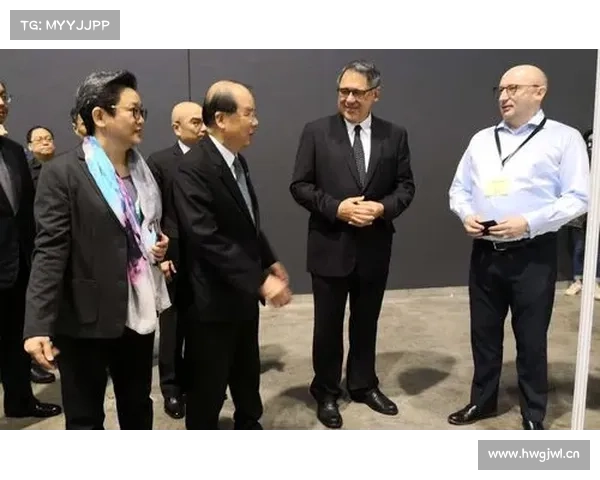 万向钱潮2024年净利增16%,68岁副董事长潘文标年薪占董监高总薪酬逾四成 万向钱潮2024年净利增16%,68岁副董事长潘文标年薪占董监高总薪酬逾四成